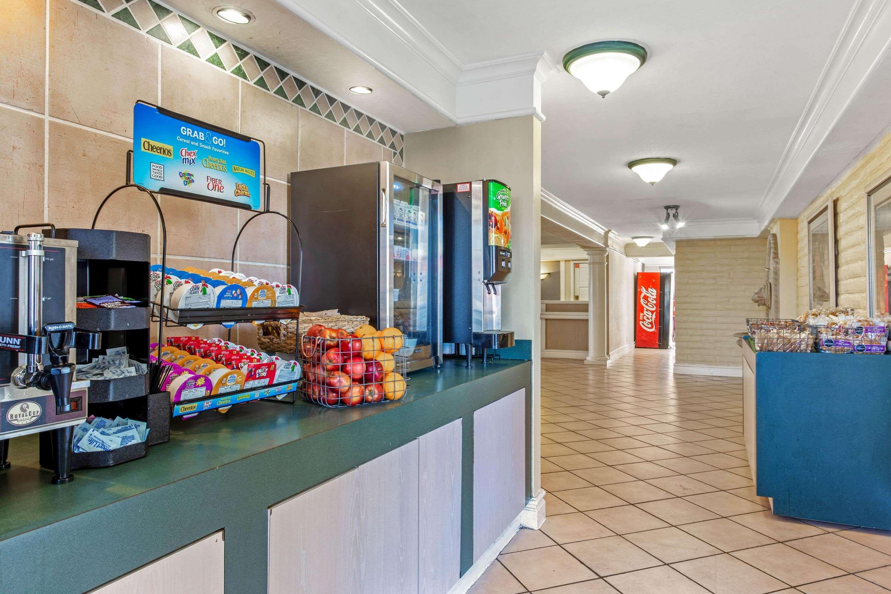 La Quinta Inn By Wyndham Tampa Bay Pinellas Park Clearwater Экстерьер фото